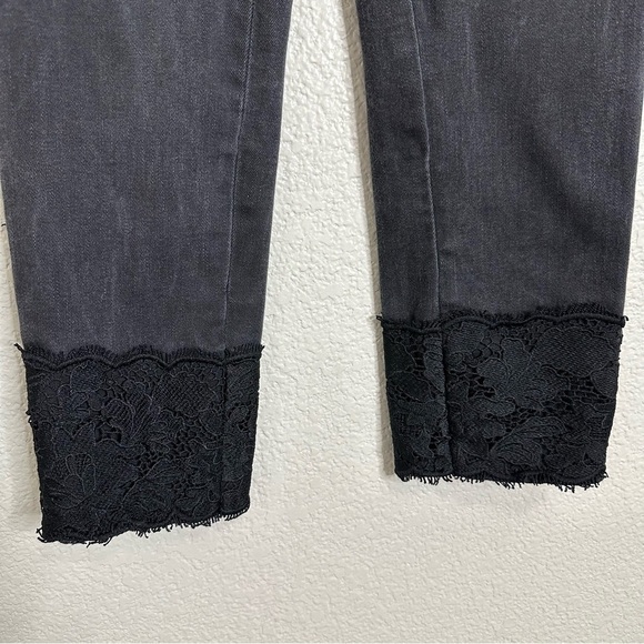 Ann Taylor The Skinny Light Washed Black Denim Lace-Hem Ankle Jeans, Size 8P - Picture 5 of 11